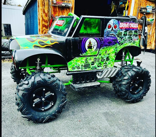 Wheel set for Monster Jam Grave Digger