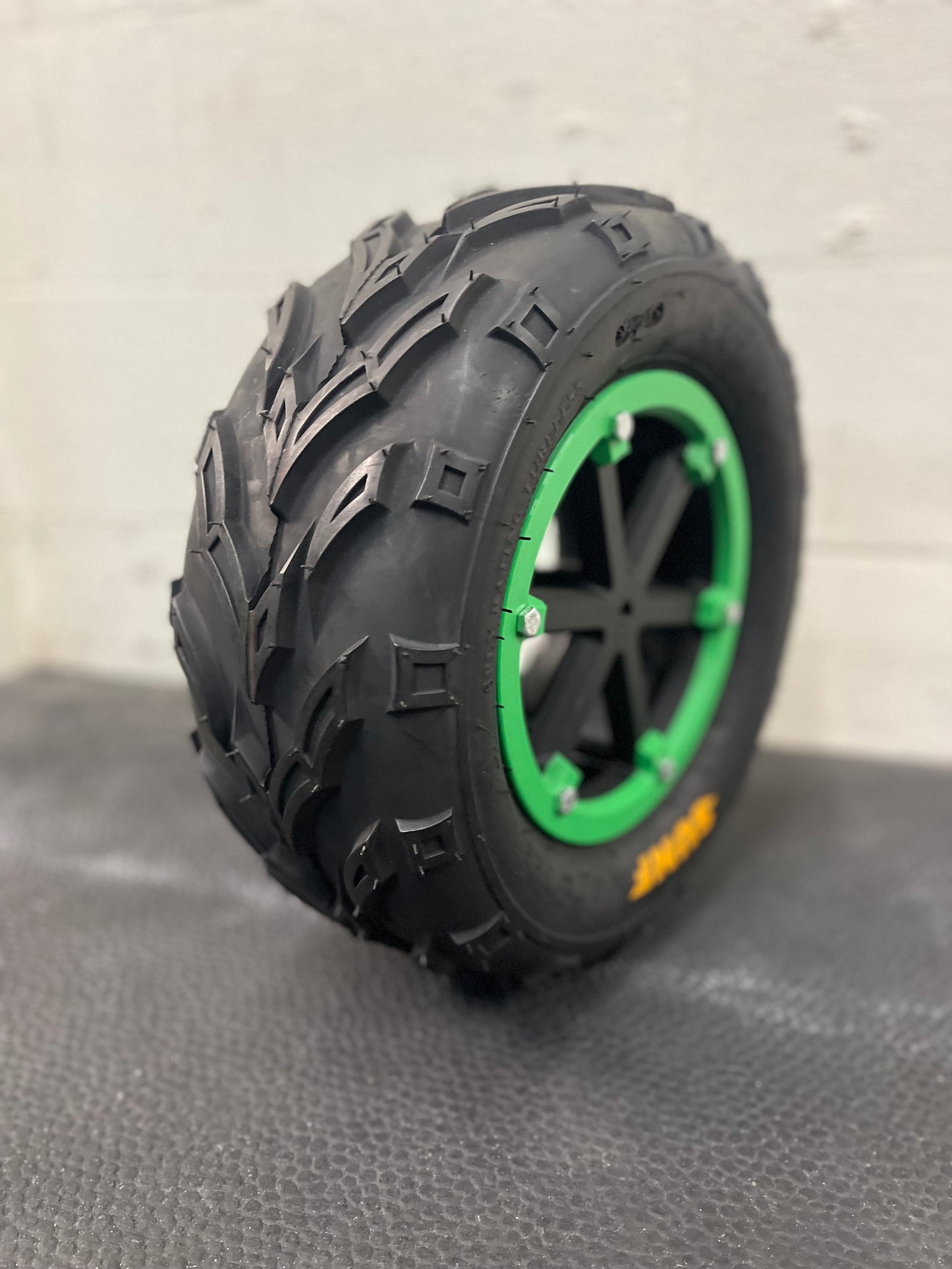 Wheel set for Halo Warthog